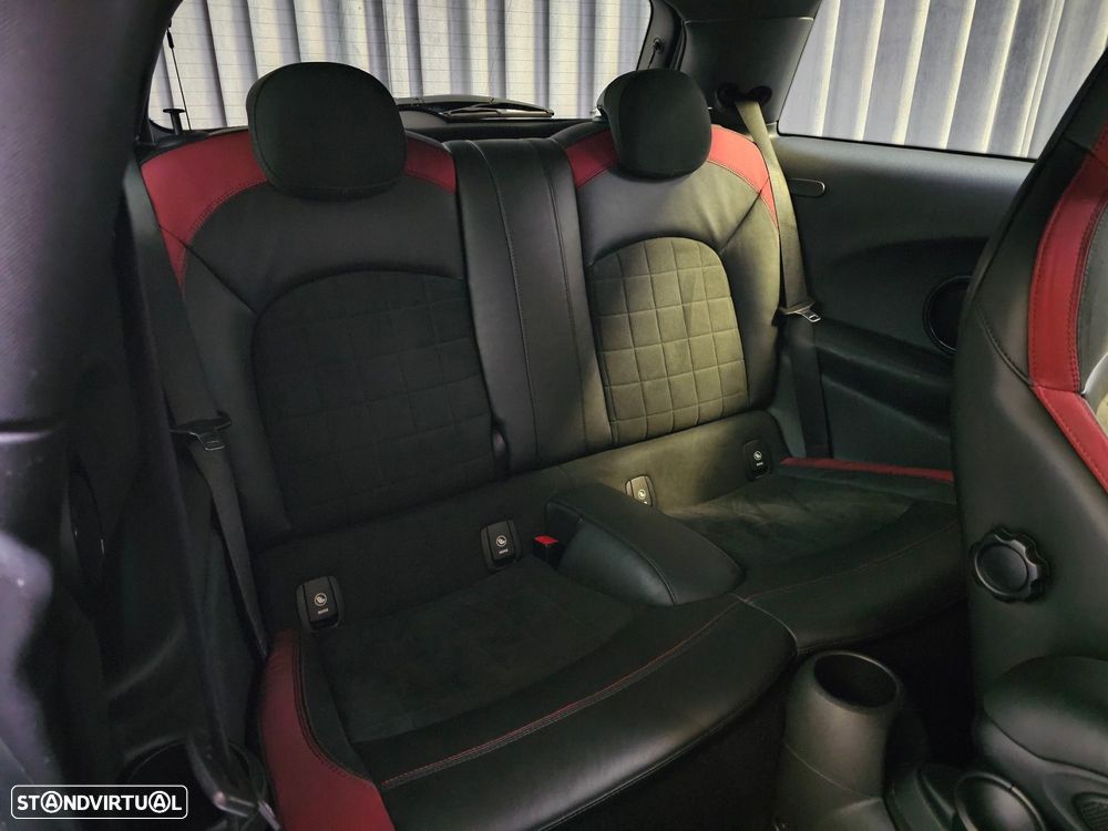 MINI 3 Portas John Cooper Works Aut. - 24