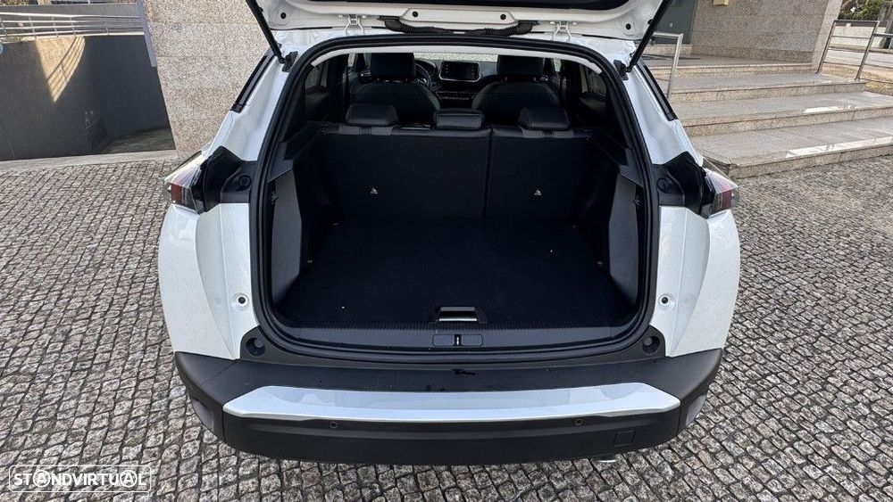 Peugeot 2008 1.5 BlueHDi Allure EAT8 - 9