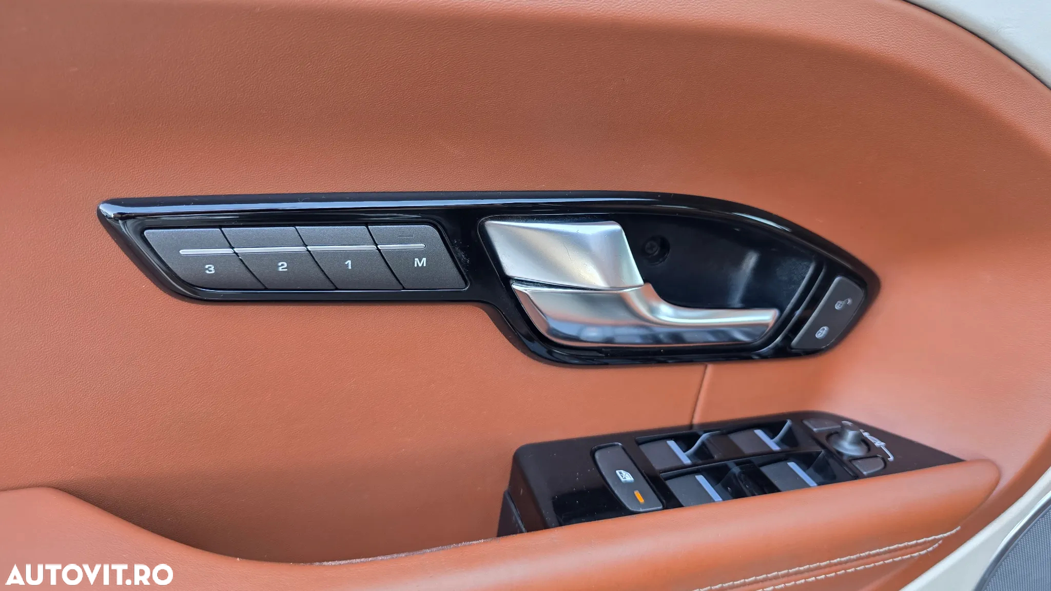 Land Rover Range Rover Evoque - 29