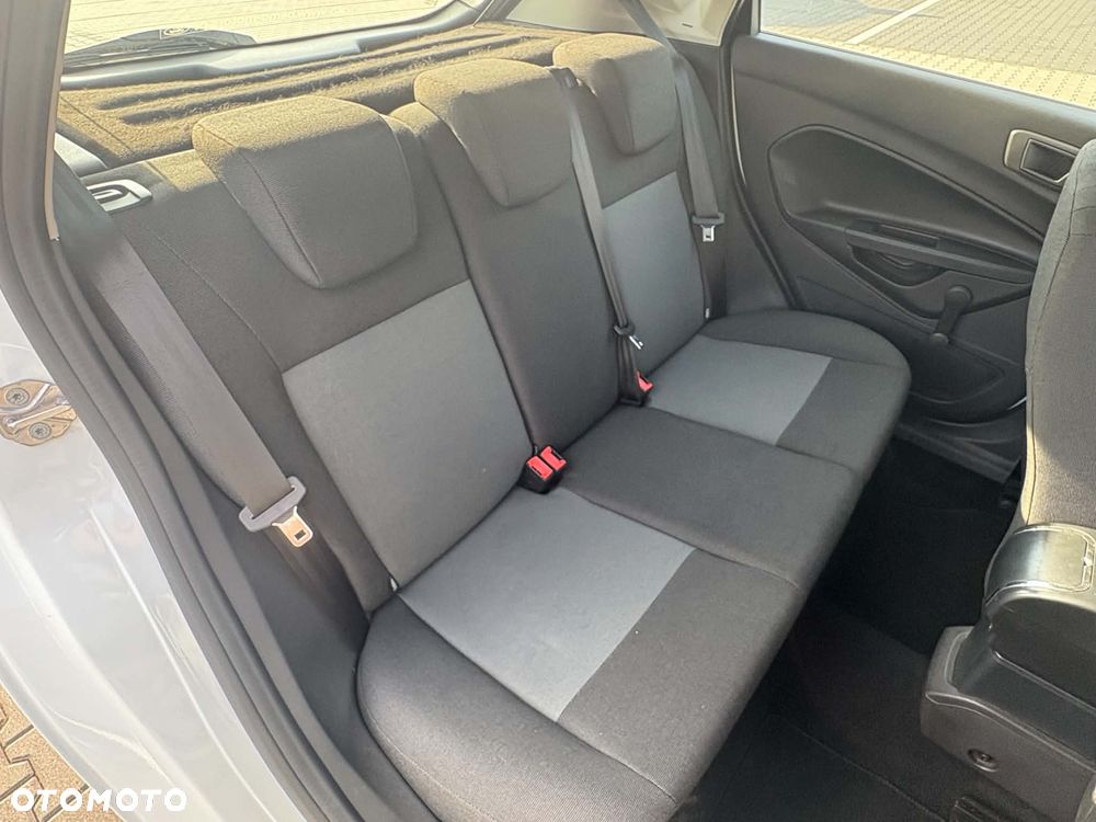 Ford Fiesta - 18