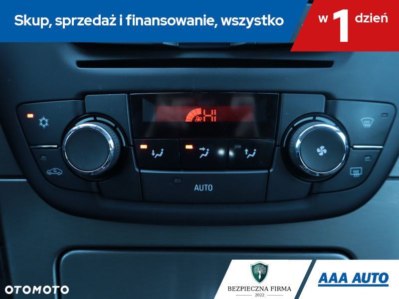 Opel Insignia - 18