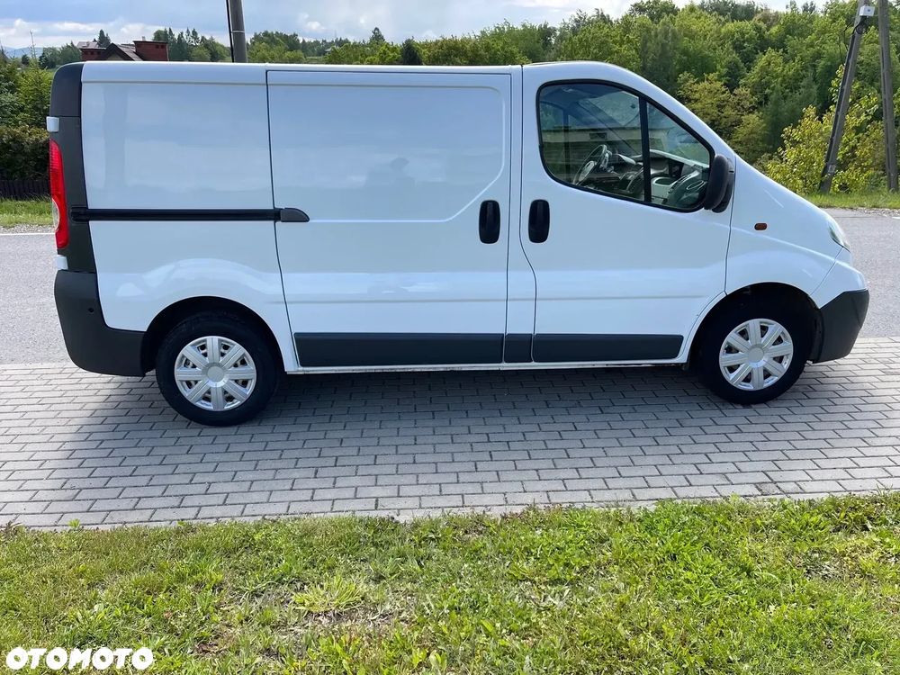 Opel Vivaro - 1