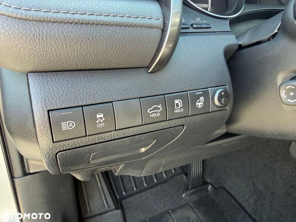 Toyota Camry 2.5 Hybrid Executive CVT - 20