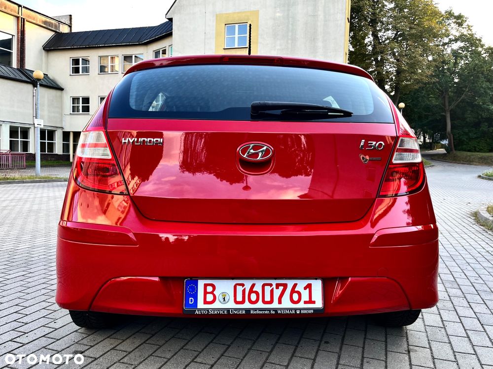 Hyundai i30 1.4 FIFA WM Edition - 6