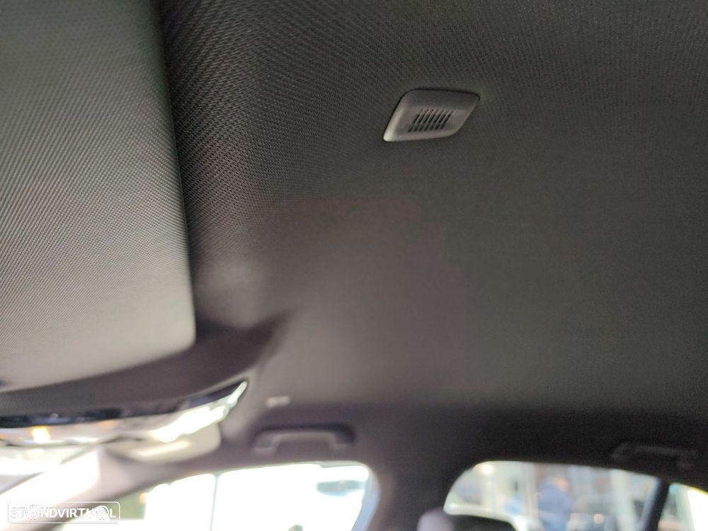 BMW 530 e Pack Desportivo M - 16