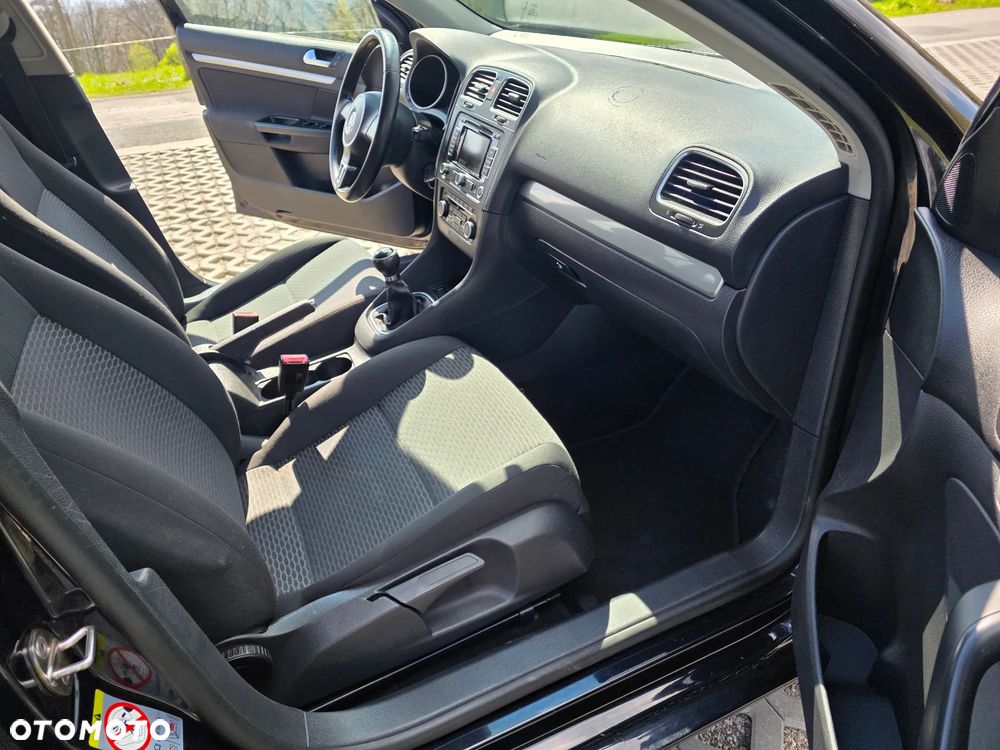 Volkswagen Golf 1.6 TDI DPF BlueMotion - 13