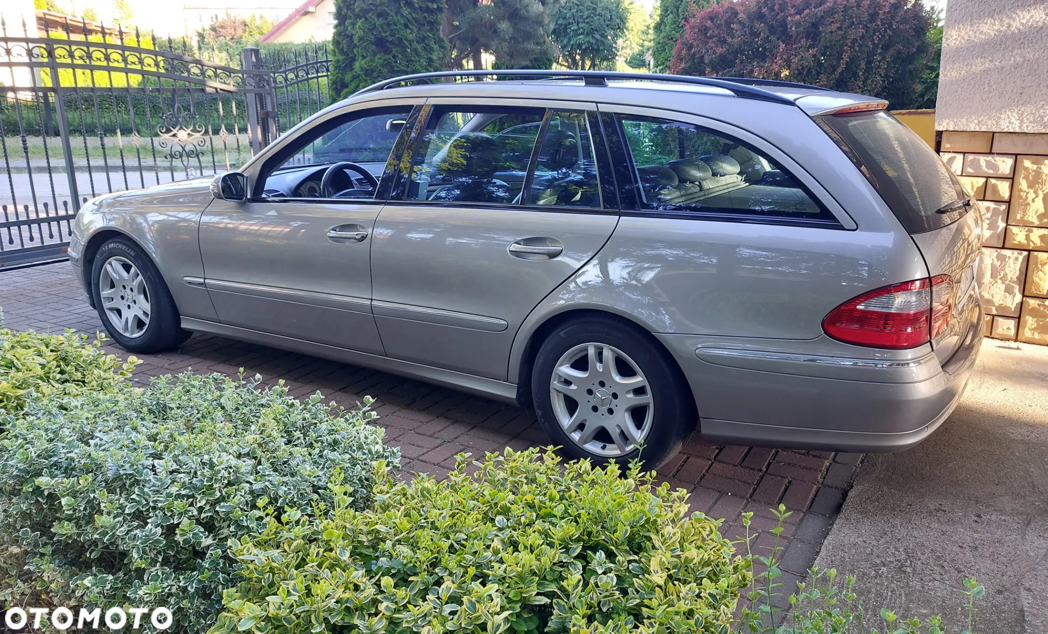 Mercedes-Benz Klasa E 320 CDI T Avantgarde - 3