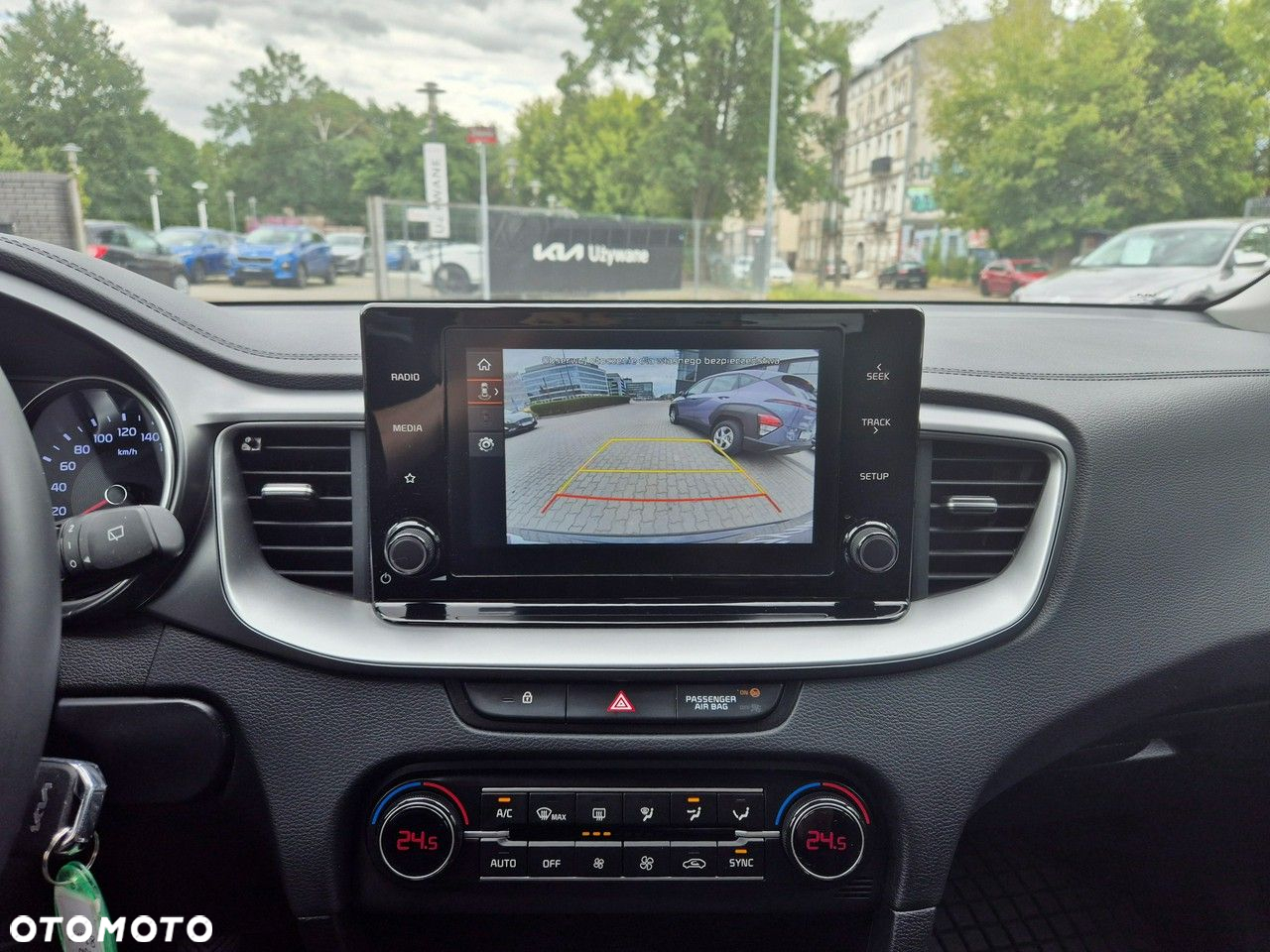 Kia XCeed - 23
