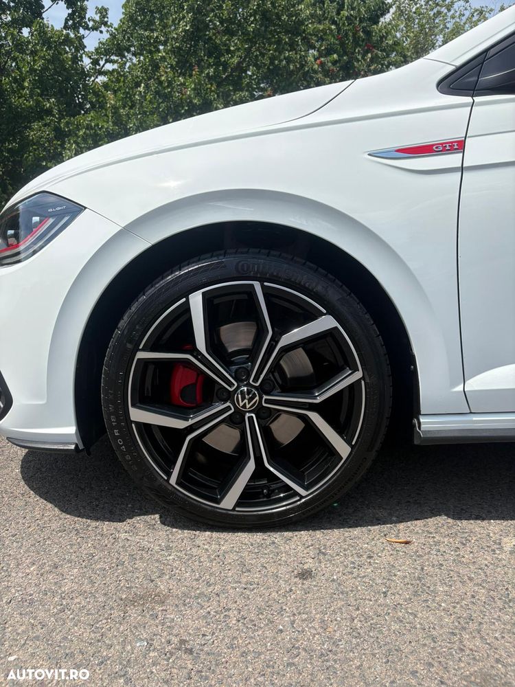 Volkswagen Polo 2.0 TSI DSG GTI - 14