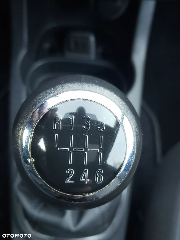 Opel Corsa 1.6 Turbo Color Race - 33