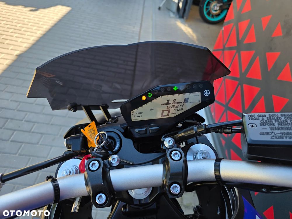 Yamaha MT - 32