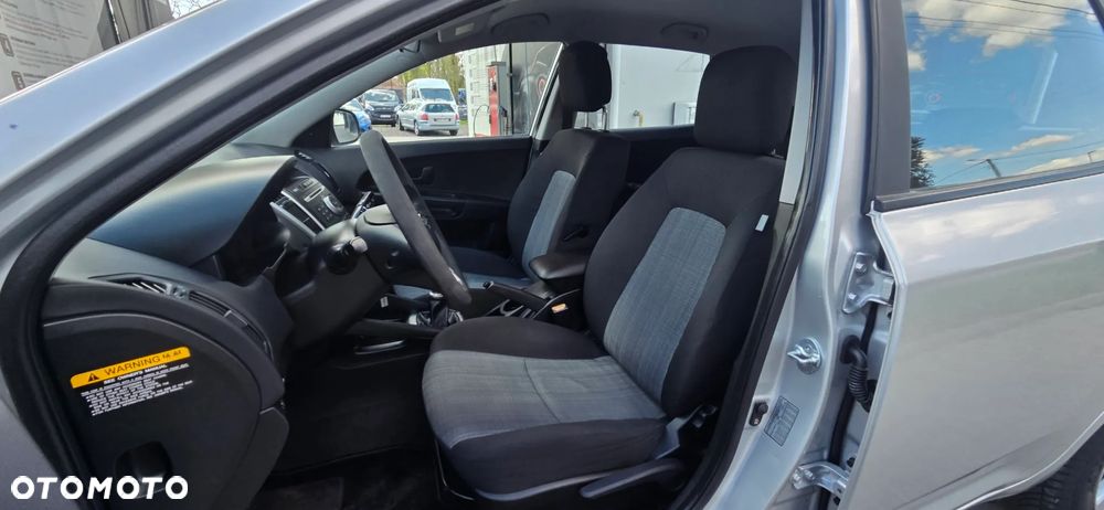 Kia Ceed 1.4 CVVT Dream-Team Edition - 26