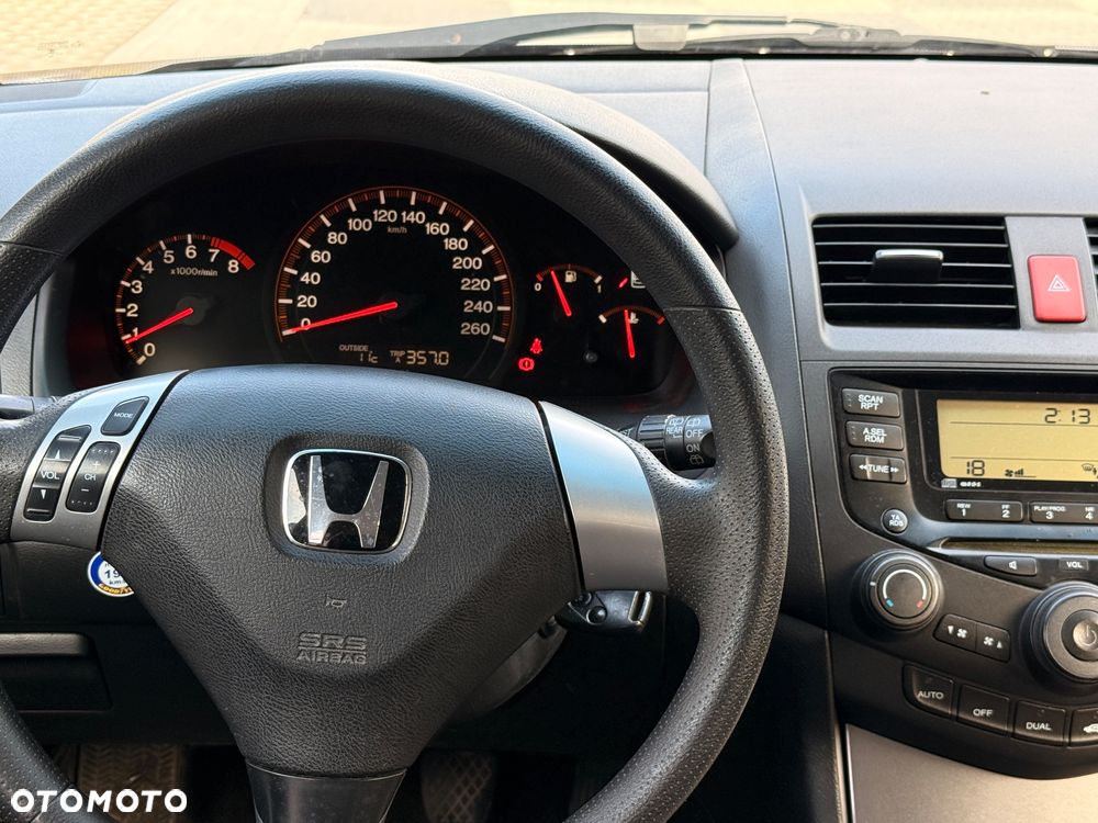 Honda Accord 2.0 i Executive - 13