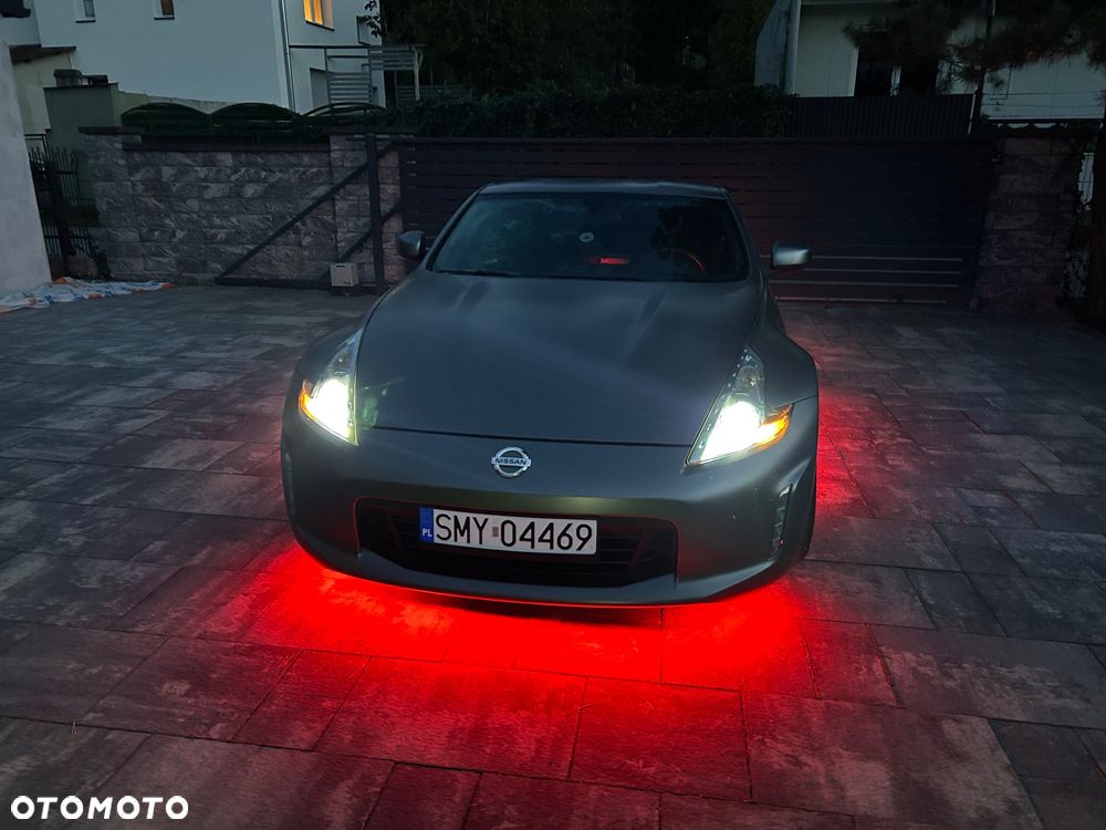 Nissan 370 Z - 23