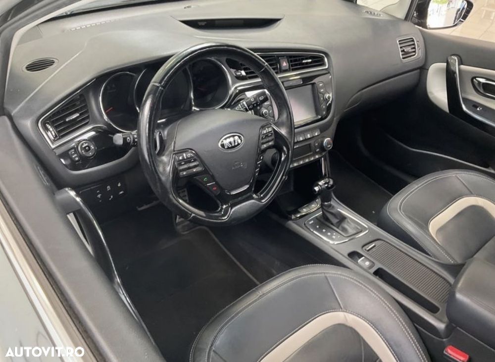 Kia Ceed 1.6 CRDi 136 DCT ISG Platinum Edition - 8