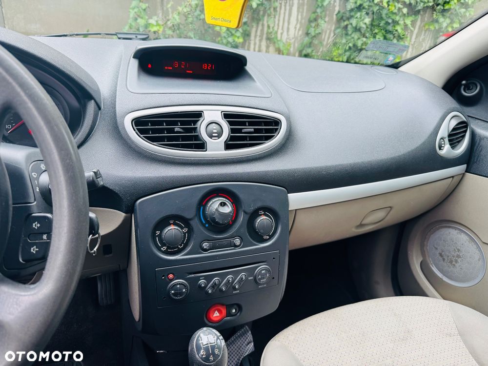Renault Clio - 5