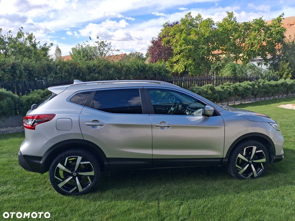 Nissan Qashqai 1.6 DCi Xtronic TEKNA - 12