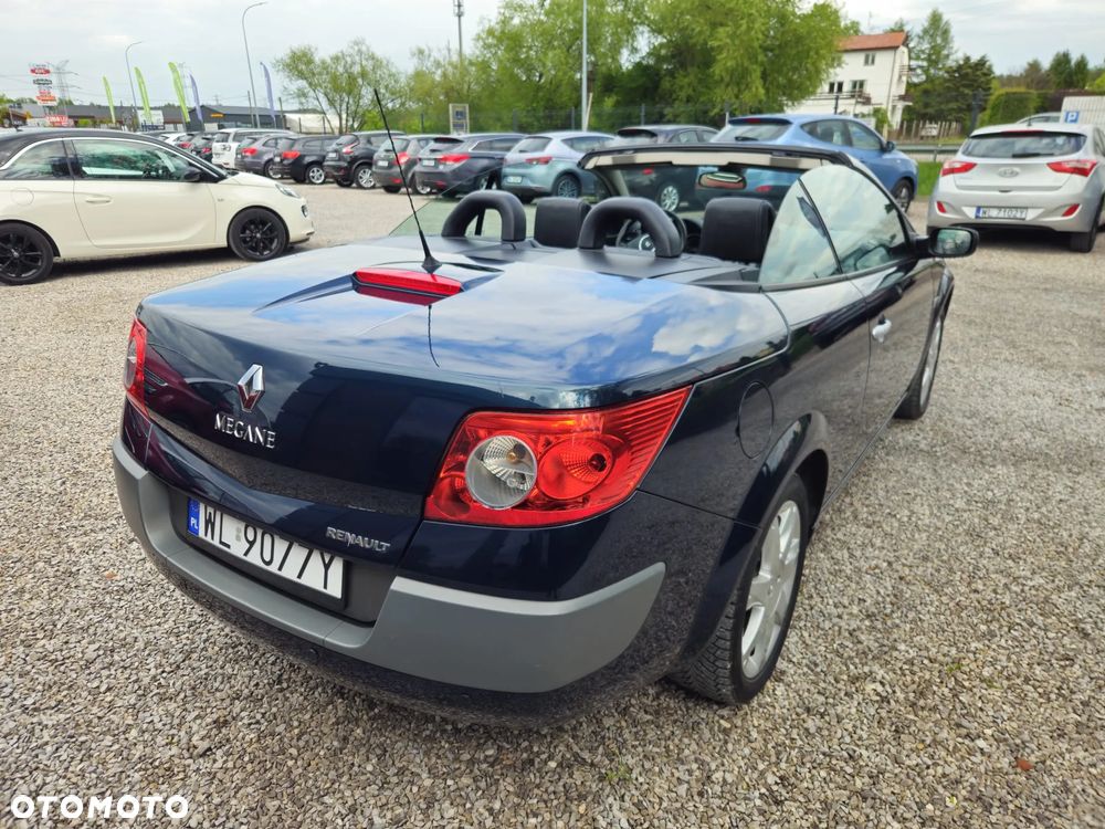 Renault Megane 1.6 Avantage - 23