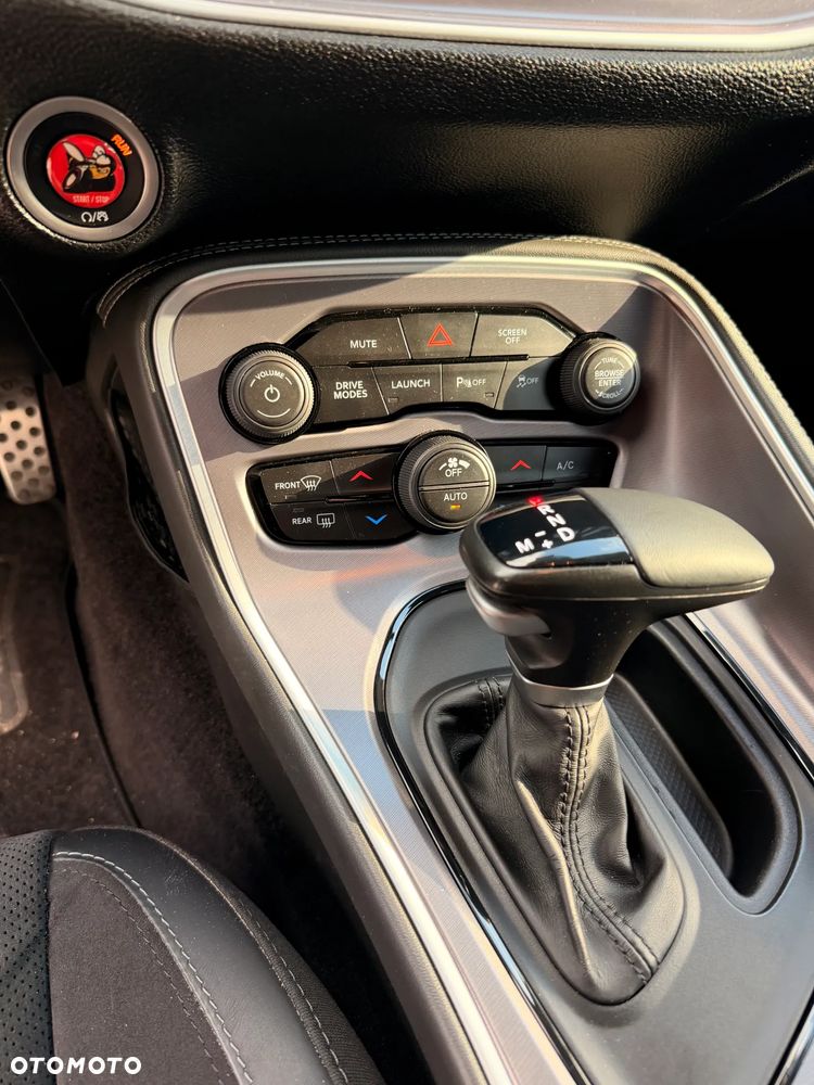 Dodge Challenger ver-automatik-392-hemi-scat-pack-shaker - 14