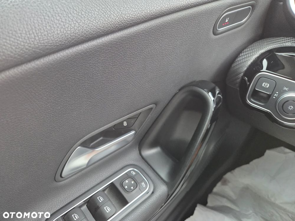 Mercedes-Benz Klasa A 180 d 7G-DCT Style - 18