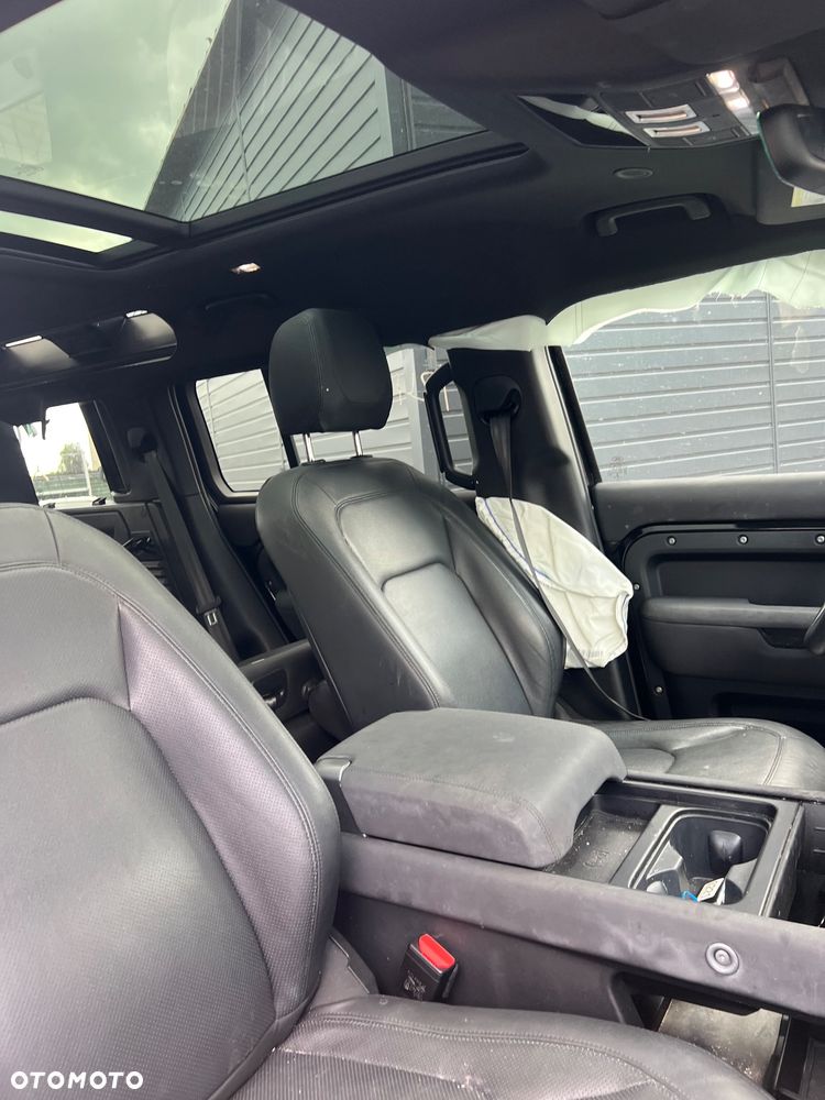 Land Rover Defender 110 P300 - 23