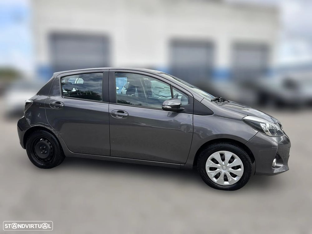 Toyota Yaris Hybrid 1.5 Cx Automática de 2013 para peças - 7