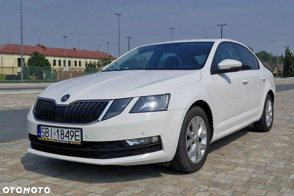 Skoda Octavia 2.0 TDI 4x4 Clever DSG - 2
