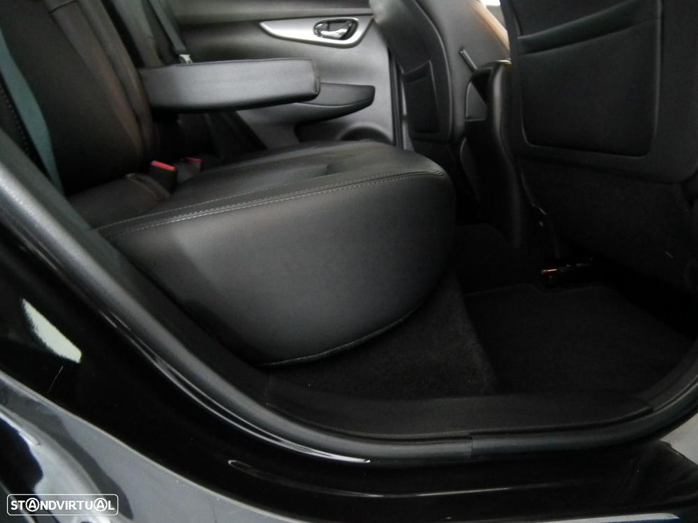 Nissan Qashqai 1.5 dCi N-Connecta DCT - 13