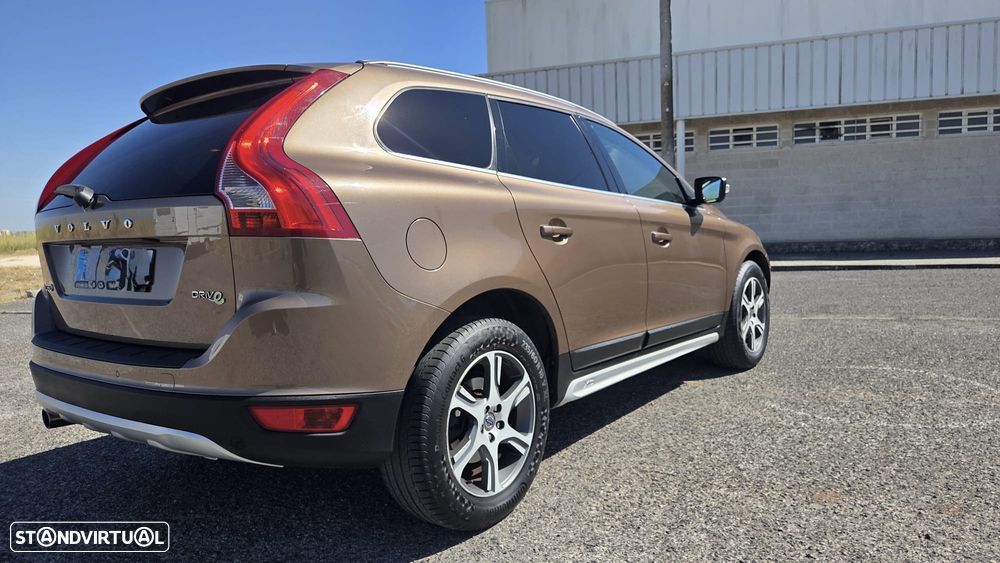 Volvo XC 60 2.0 D3 Drive — fotografia 8