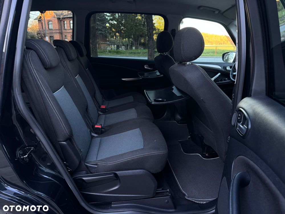 Ford Galaxy 2.0 TDCi Ambiente - 8