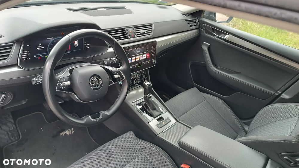 Skoda Superb 2.0 TDI SCR Style DSG - 9