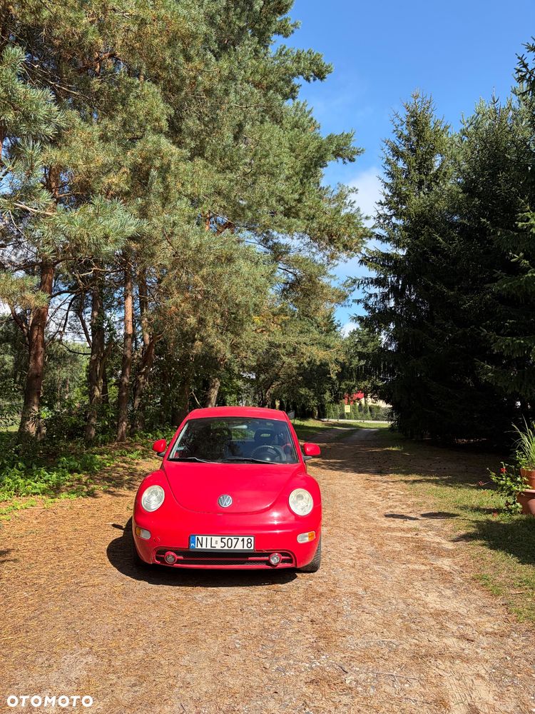 Volkswagen New Beetle - 2