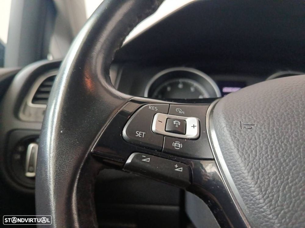 VW Golf Variant 1.0 TSI Confortline - 16