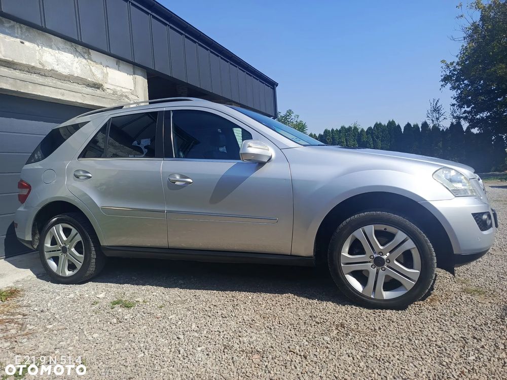 Mercedes-Benz ML 350 CDI 4Matic 7G-TRONIC DPF Grand Edition - 23
