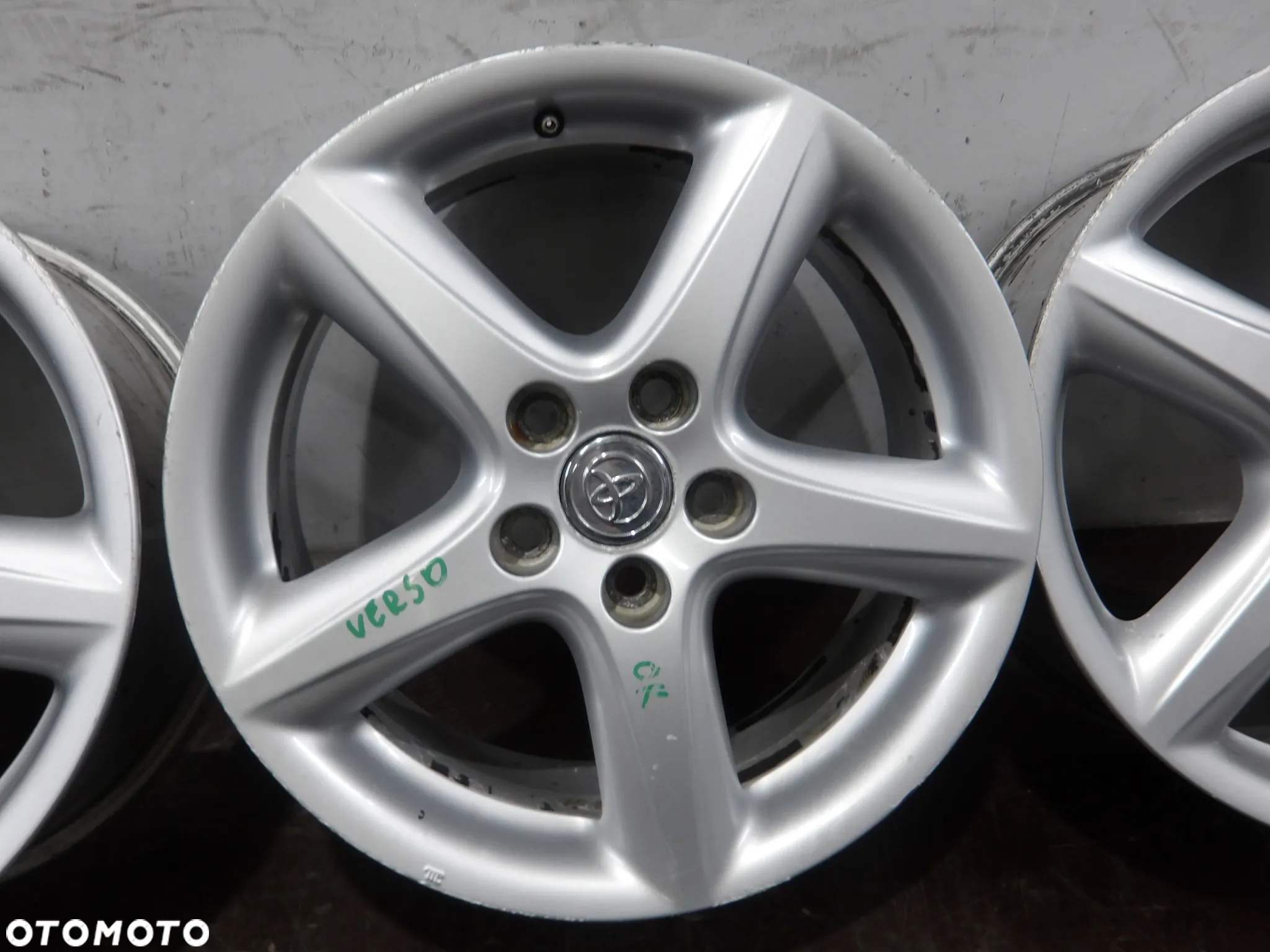 TOYOTA COROLLA VERSO 2.2D FELGI ALUMINIOWE ALUFELGI 5X114.3 7J ET45 R17 - 8