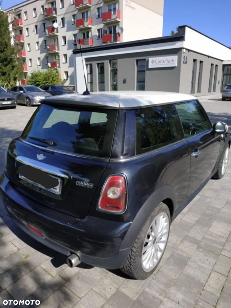 MINI Cooper Standard - 10