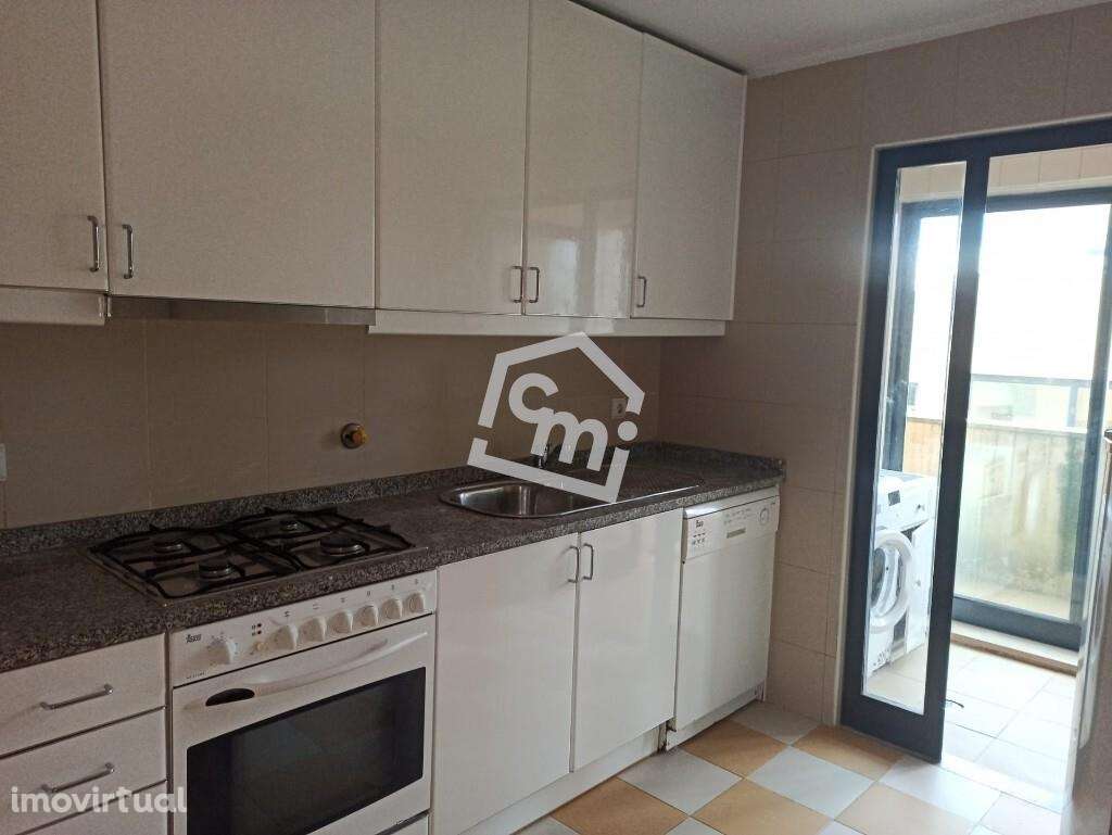 T2 com estacionamento | Rua do Aleixo – Porto - Grande imagem: 2/19
