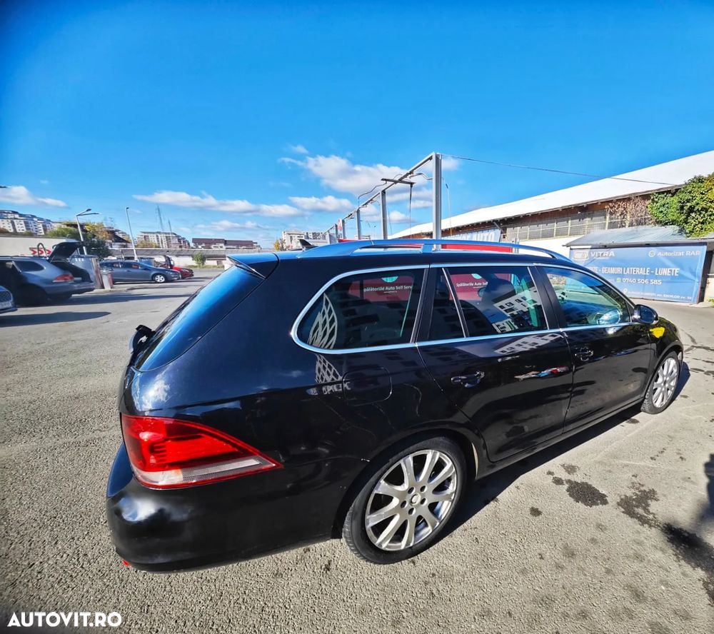 Volkswagen Golf 2.0 TDI Trendline DSG - 13