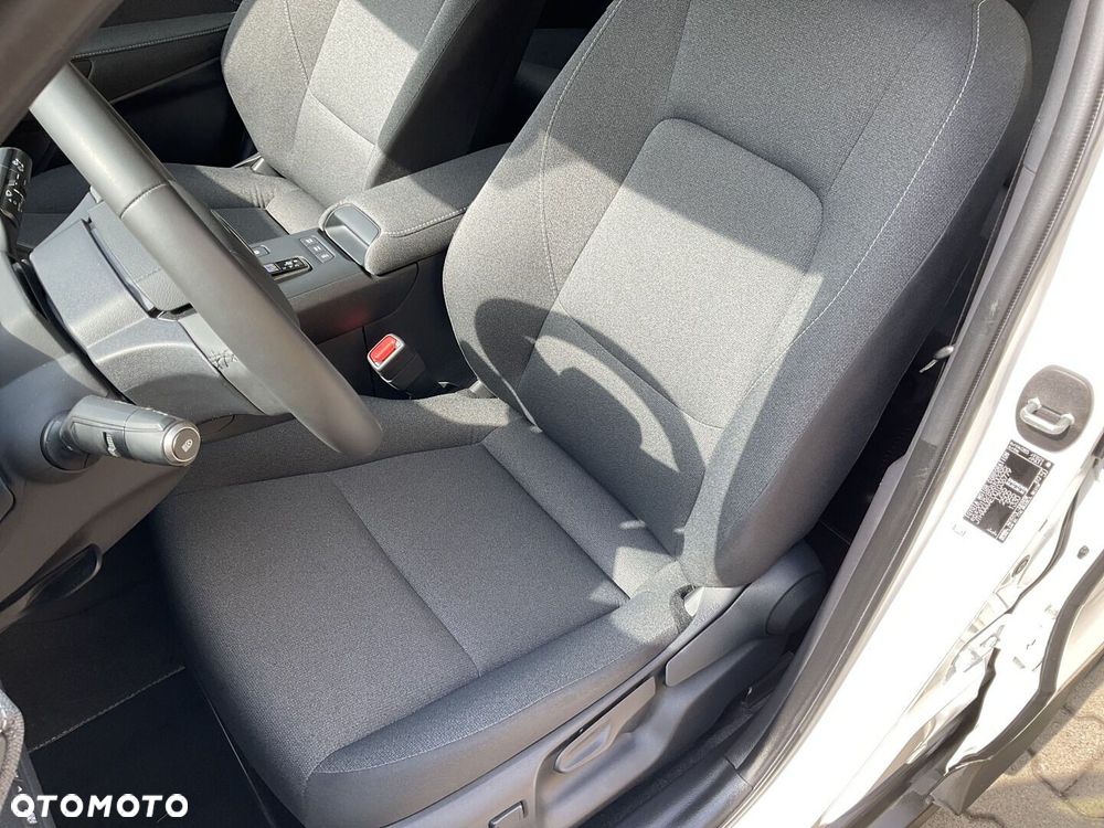 Lexus LBX 1.5 Hybrid - 18