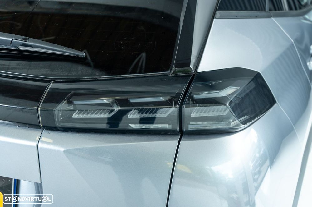 Peugeot e-2008 54 kWh Allure - 29