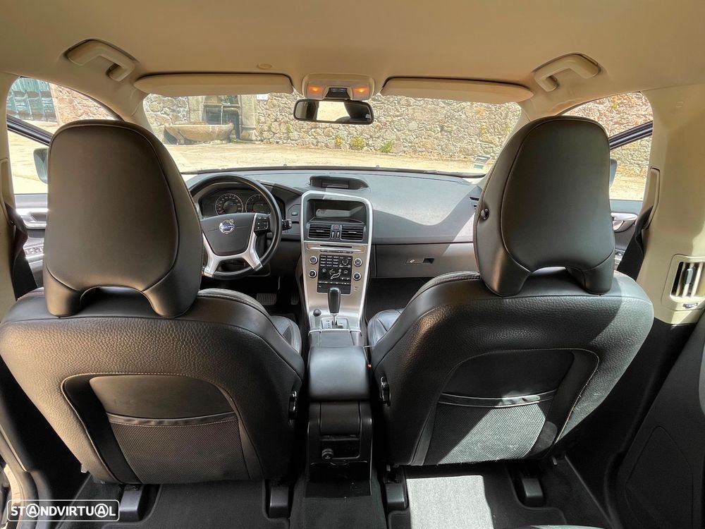 Volvo XC 60 2.4 D Geartronic - 15