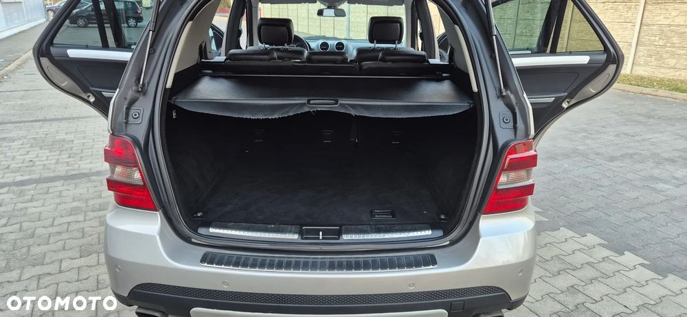 Mercedes-Benz ML 320 CDI 4Matic 7G-TRONIC Edition 10 - 12