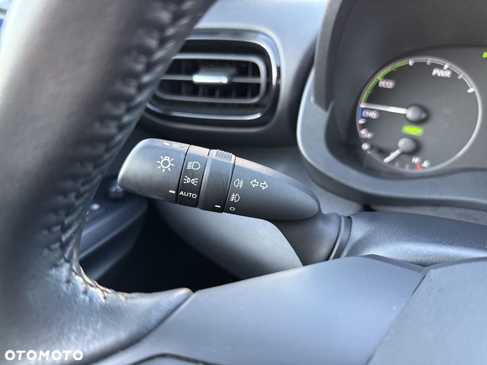 Toyota Yaris Hybrid 1.5 Comfort - 22
