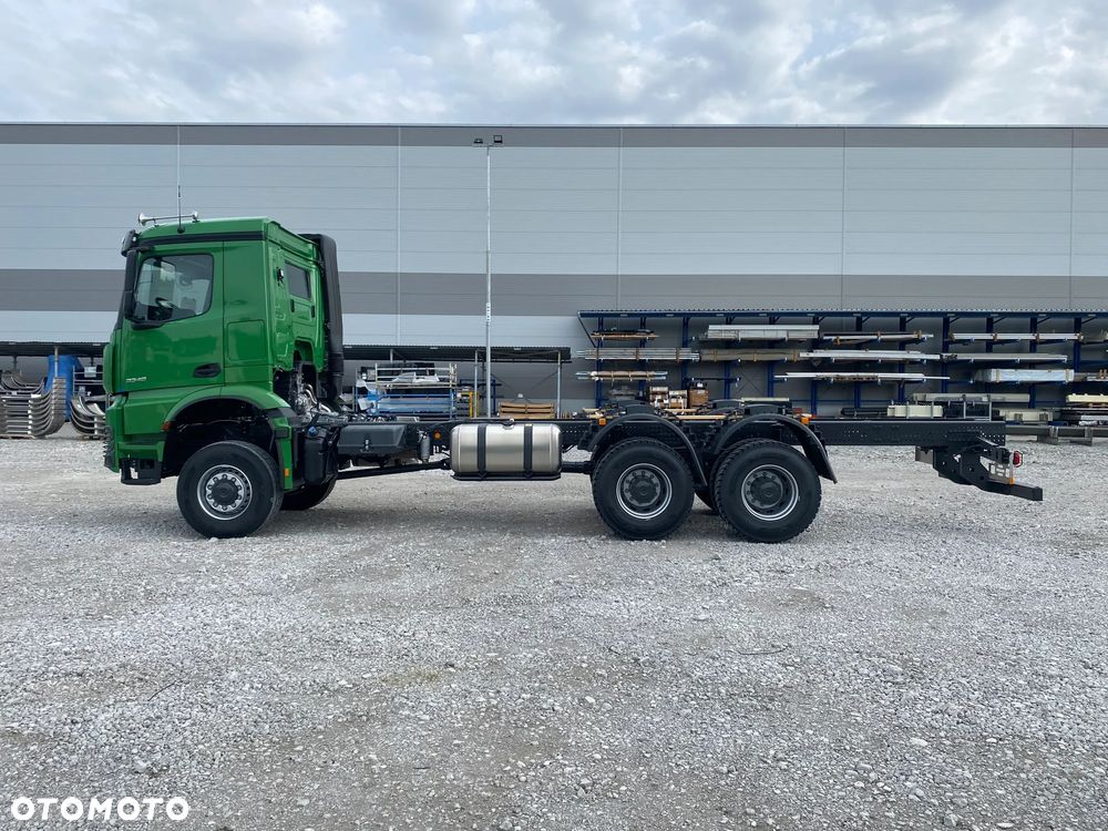 Mercedes-Benz Arocs 3348 A 6x6 - 4