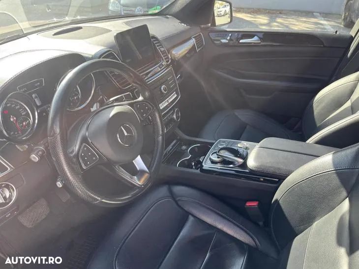 Mercedes-Benz GLE 350 d 4Matic 9G-TRONIC AMG Line - 13