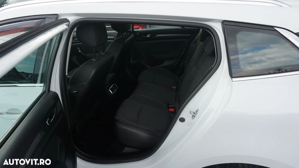 Renault Megane BLUE dCi EDC Limited - 9