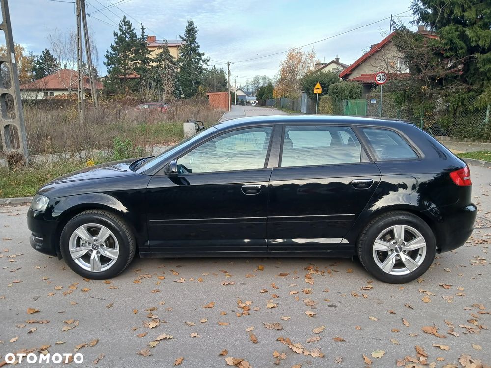 Audi A3 Sportback - 3