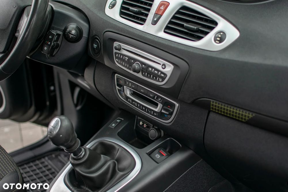 Renault Grand Scenic - 37