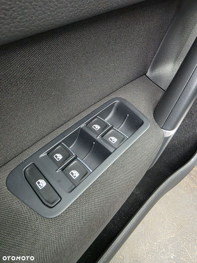 Volkswagen Golf Sportsvan SV 1.4 TSI BMT Highline - 8