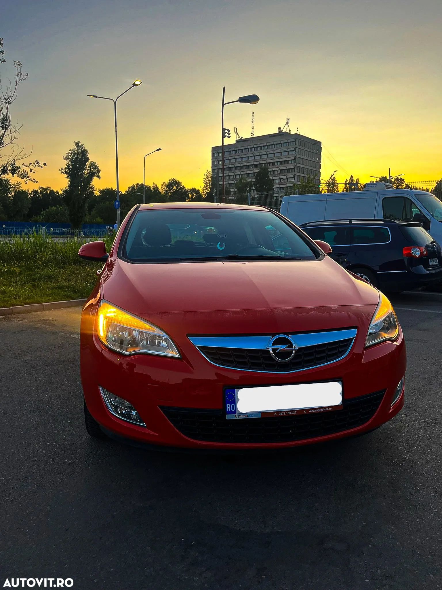 Opel Astra 1.6 Enjoy - 1